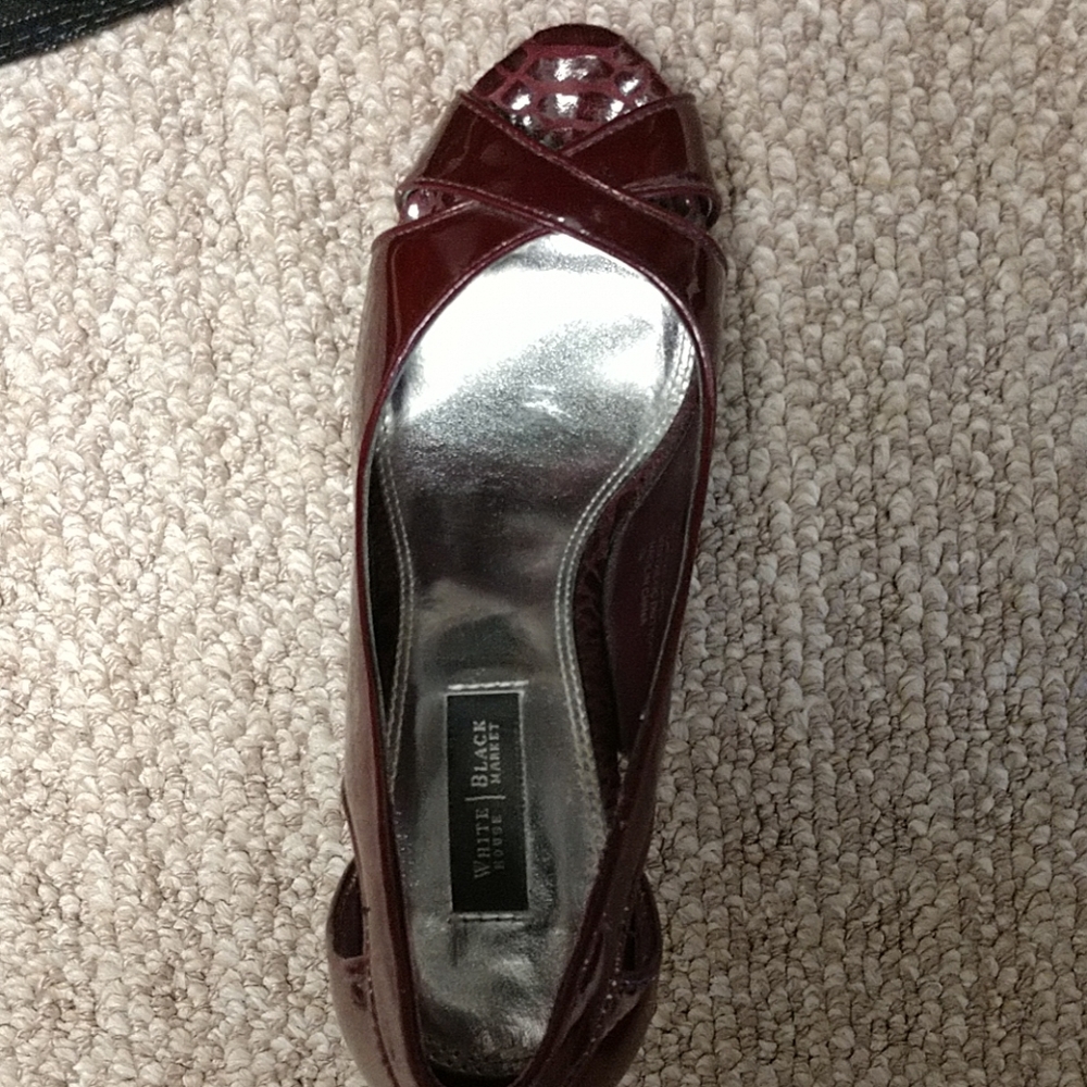 Shoes - Picture 3 of 8